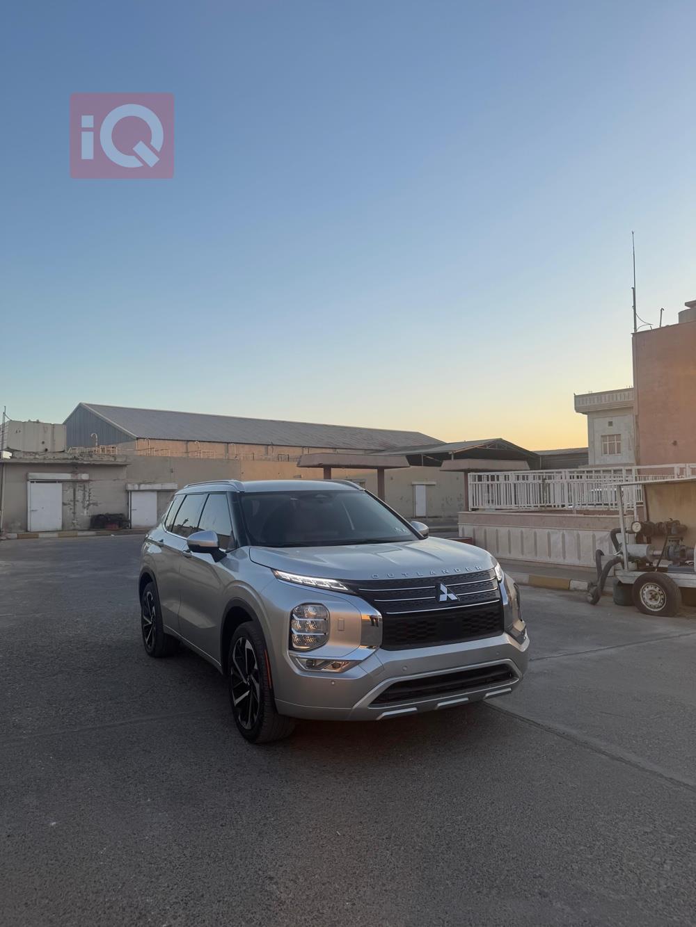 ميتسوبيشي اوتلاندر